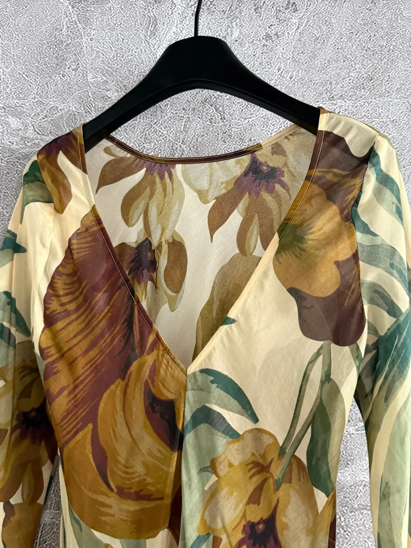 レトロ花柄プリント レディース マキシ丈ワンピース 2025年新作 Vネック 長袖 ヴィンテージ スリム ローブ