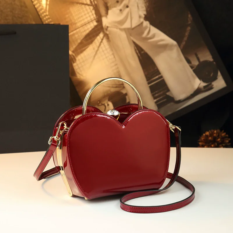 

Сумочка на весну и лето, новая лакированная кожа, персиковое сердце, стразы, сумка через плечо на одно плечо, банкетное платье, женская сумка