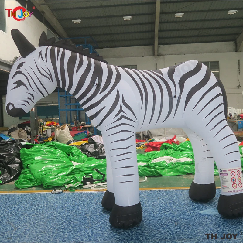 Dekoracja dmuchana zebra koń kreskówka o wysokości 6m na imprezy i wydarzenia świąteczne