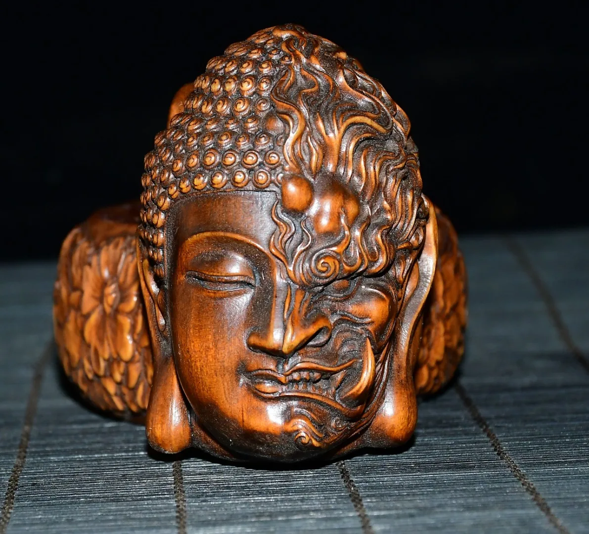 Old Boxwood Shakyamuni Buddha Head Buddha Demon Back Buddha Hand Handheld components screen Study Amass wealth Ornaments