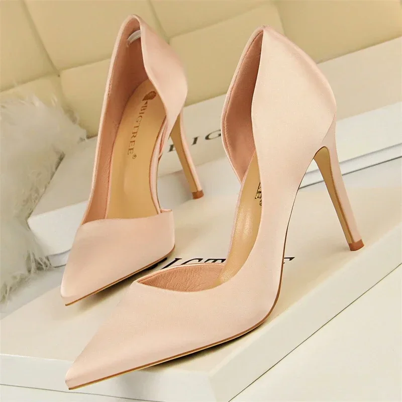 Size 34-40 Sexy Pointed Toe Women Pumps Fashion Design Hallow Side Hollowed Out Heels Stiletto Party Wedding Stripper Shoes