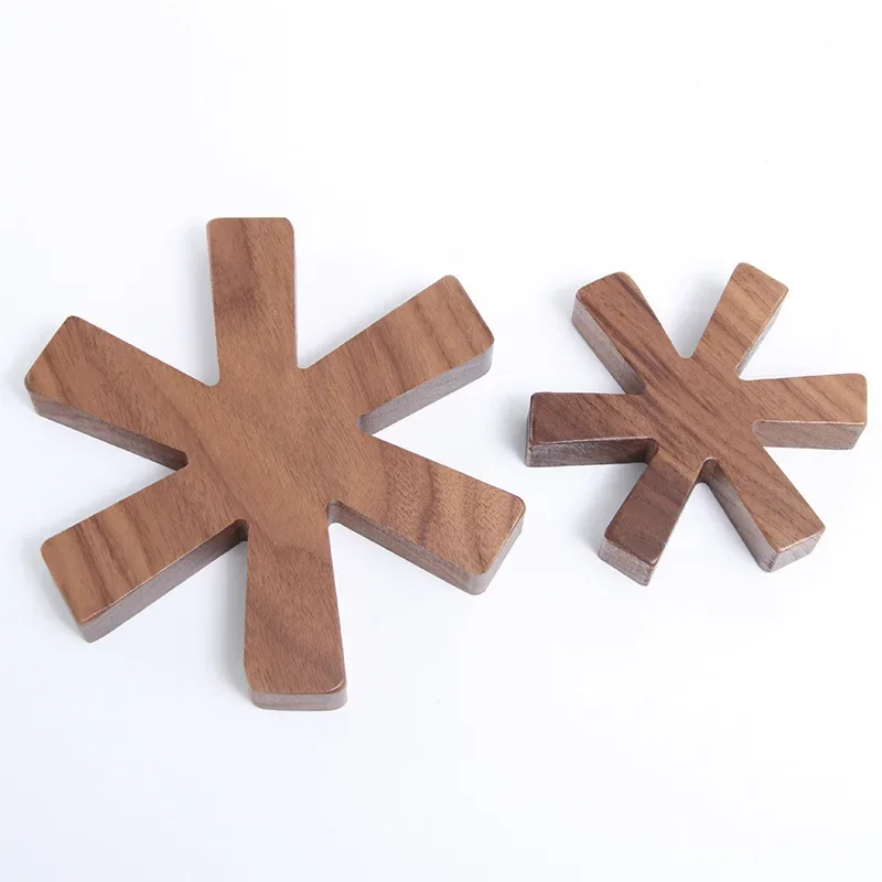 

HeMu Durable Walnut Wood Snowflake Trivet - Non-Slip Heat Resistant Mat, Multi-Purpose Wooden Hot Pot Stand for Table Protection