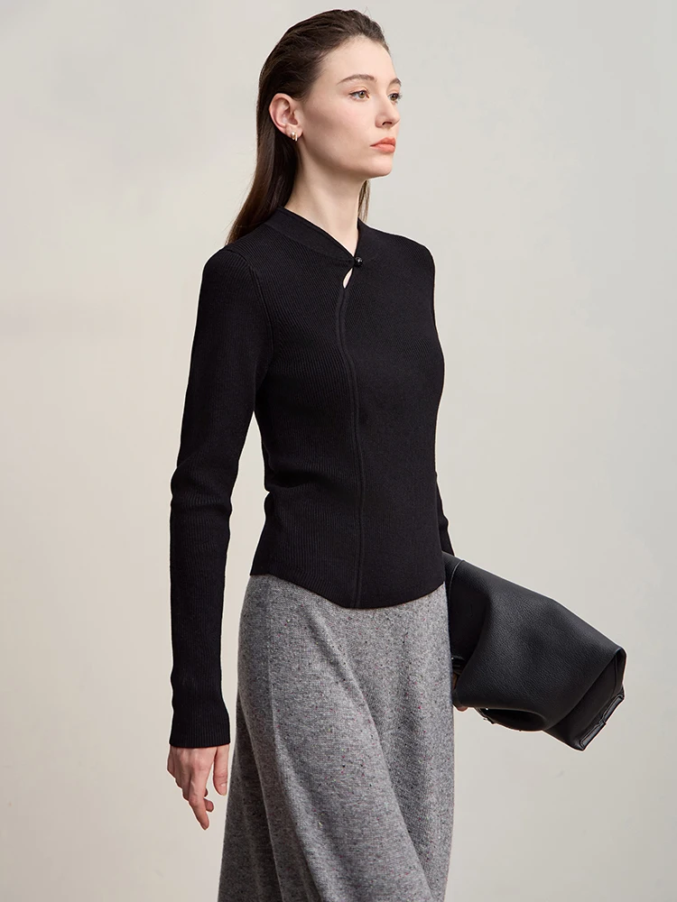 

AMII Women's Sweater Cheongsam Collar Slim Pullover Long-sleeved Sweater 2025 Autumn New Minimalist New Female Clothing 12523105