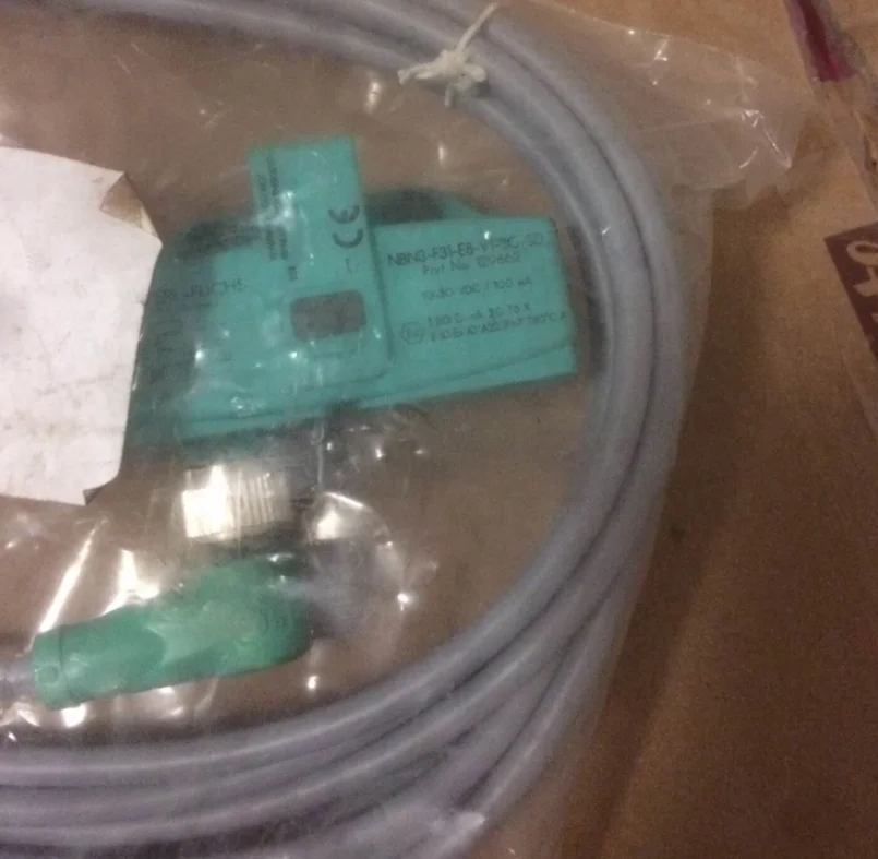 

New original NBN3-F31-E8-V1 inductance sensor