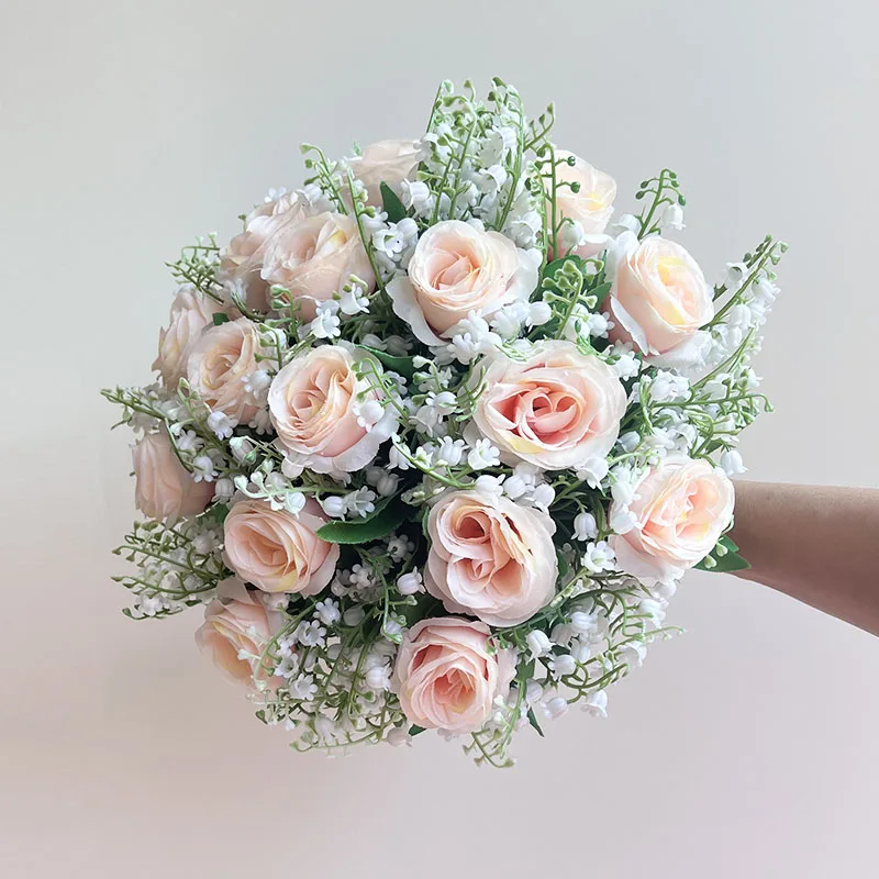 

Искусственные свадебные букеты для невесты: лилии, шелковые розы, цветы ландыша. Аксессуары для свадьбы.