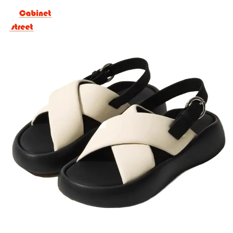 Sandals Women's Summer 2024 New Fashion Senior Sense Thick Soles All Casual Roman Shoes Tread Poo Sense Cloud Bread Shoes