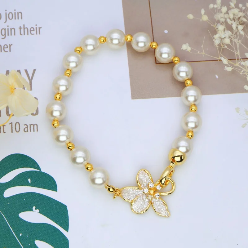 Butterfly Freshwater Pearl For Women New Elegant Design Fashionable Retro Starry Clavicle Necklace