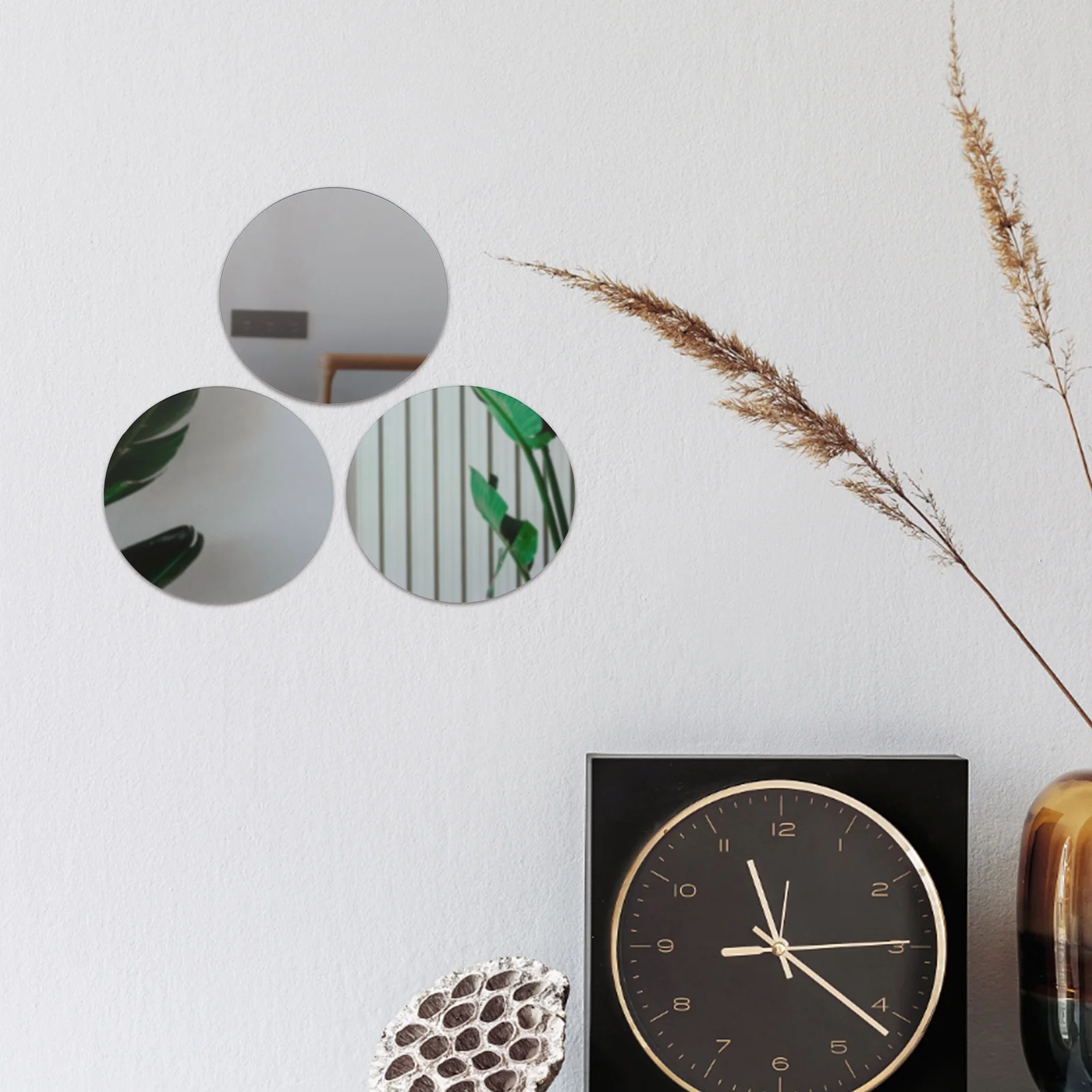 

20Pcs Mini Small Round Mirrors 8cm Self Stick Acrylic Circle Tiles for Wall Craft Decoration DIY Projects Mirror Pieces