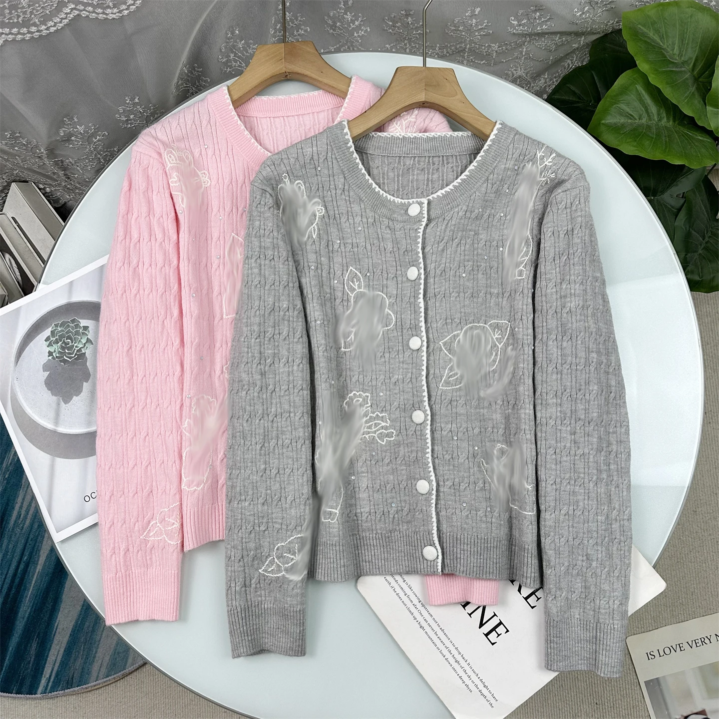 

Elegant Rose Embroidered Long Sleeve Knitted Open Cardigan Women's Spring 2026 Fashion Luxury Style round Neck Coat Jacket