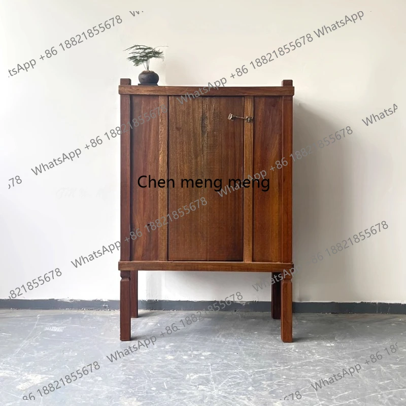 

Medieval tall log wine cabinet storage old wood all solid wood retro homestay