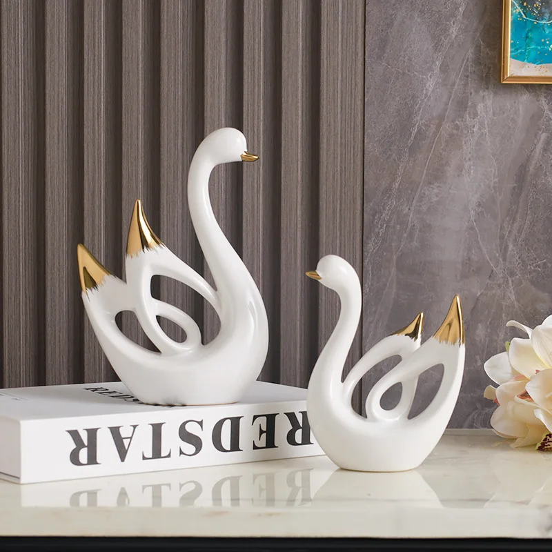 

Modern Light Luxury Creative Swan Decoration Office Home, Living Room Decoration Crafts Gift Decoration Decoration