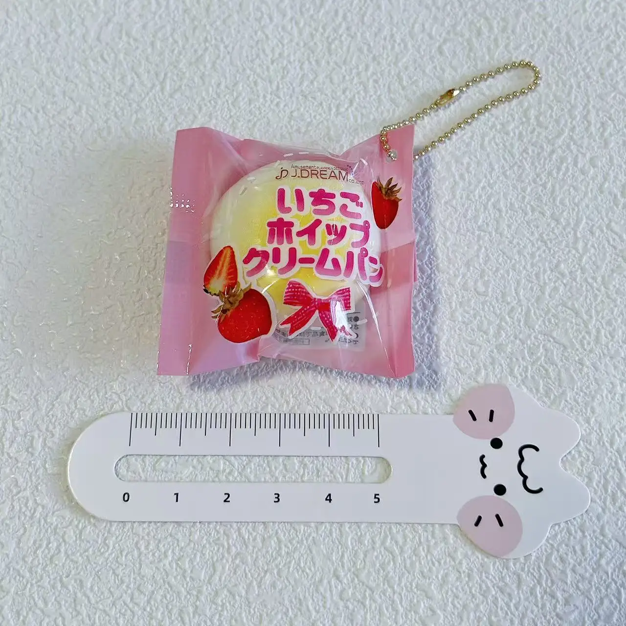 Japanese Capsule Toy Gashapon Pink Strawberry Bread Cotton Candy Squishy Kawaii Miniature Food Toy Keychain Dollhouse Girl Gifts