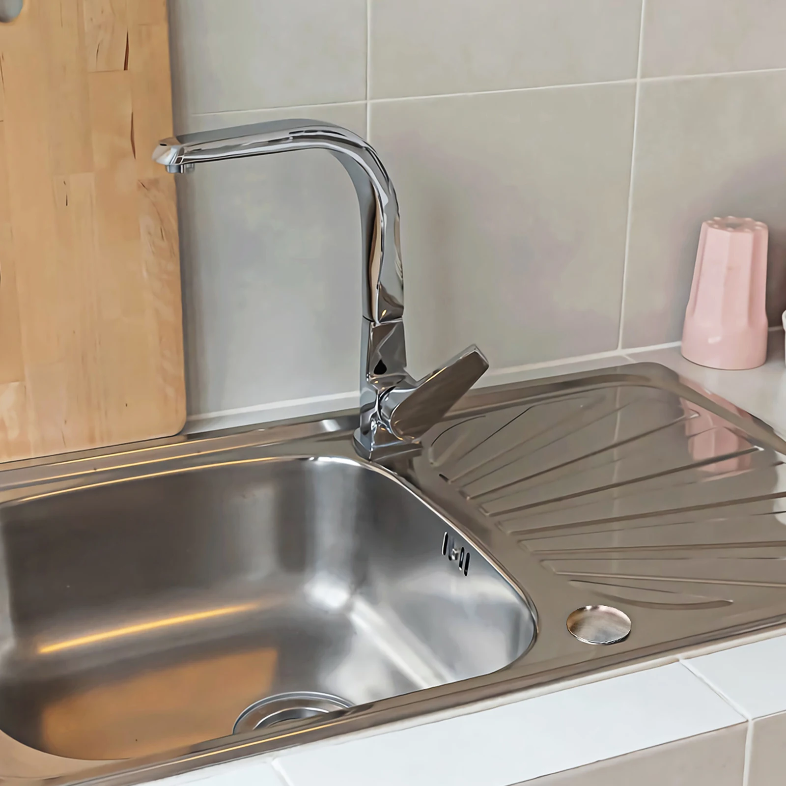 

6Pcs Leakproof Sink Hole Cover Stainless Steel Faucet Plug for Kitchen Restaurant Hotel Washbasin Tap Sealing Decorative Cap