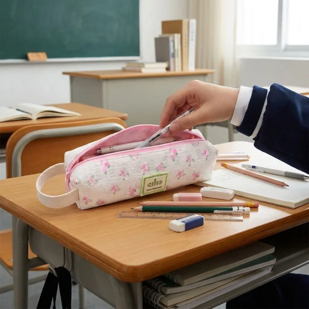 Korean Style Small Flower Print Pencil Case Large Capacity Multi-functional Zipper Pencil Case Minimalist Lightweight