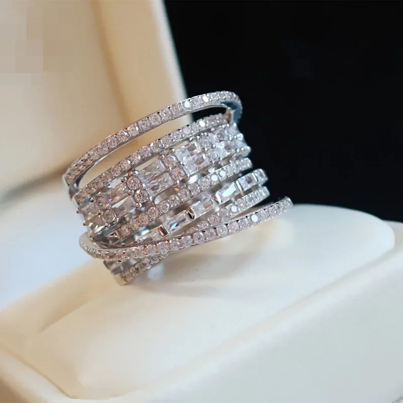 

Delicate Elegant Irregular Line Luxury Sparkling Cubic Zirconia Women's Ring Fashionable Luxury Ring Jewelry Accessories