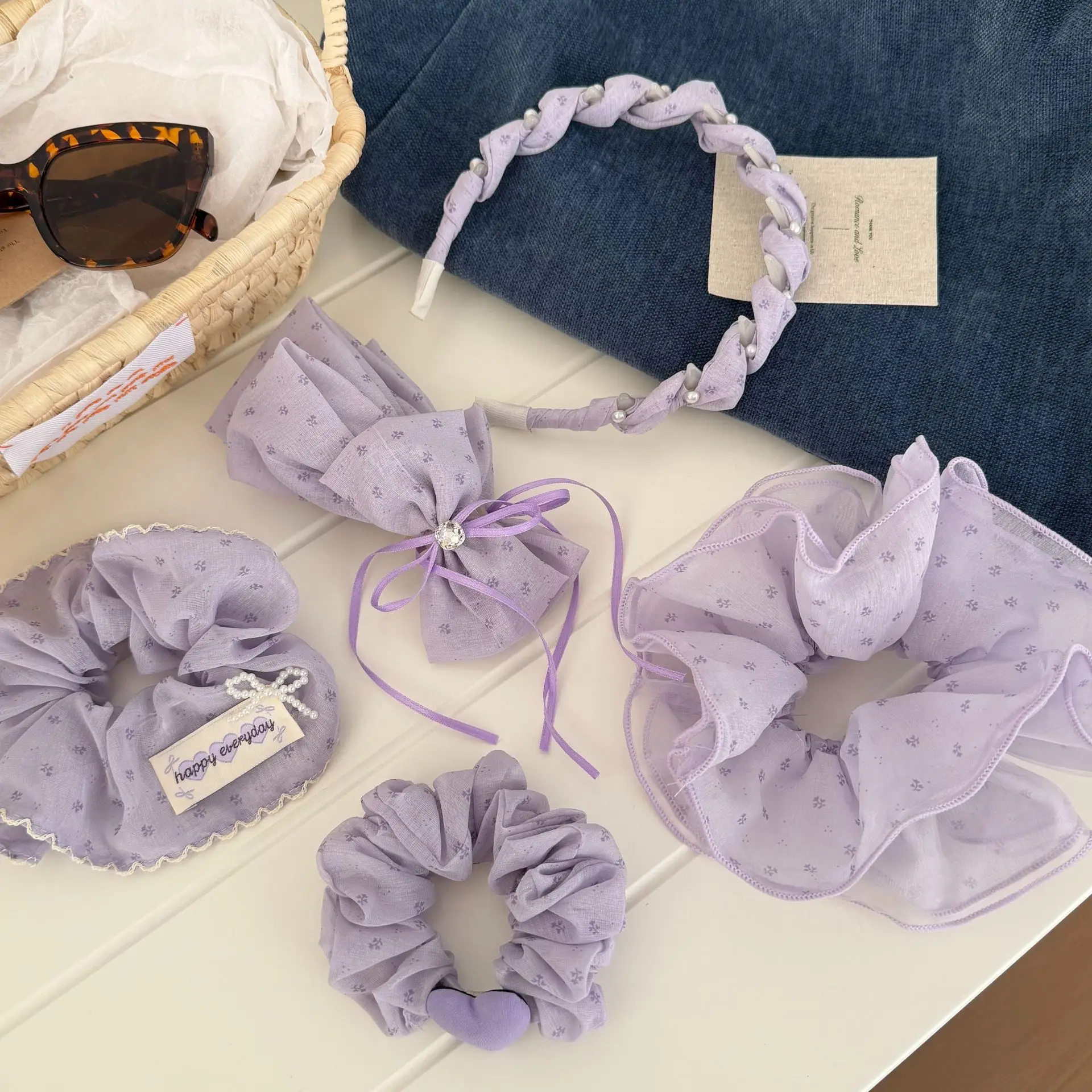 

Purple Floral Fabric Hair Accessory Set Soft Elegant Girly Headband Scrunchie Clip for Women Daily Use Premium Accesorios