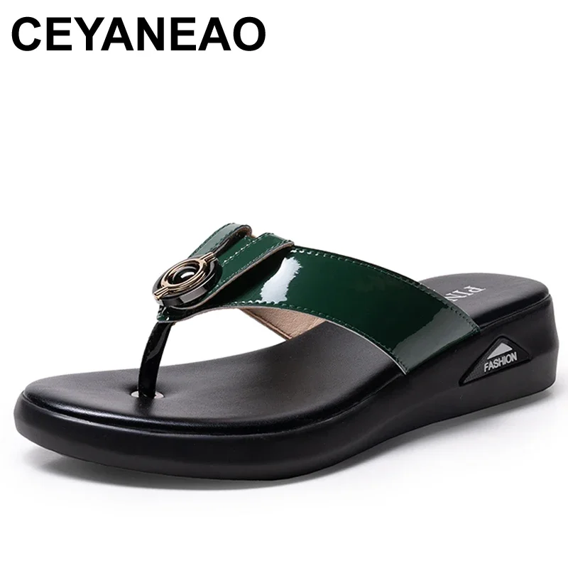 

CEYANEAO Summer Women Slippers Patent Leather Slides Shoes Flat Beach Sandals Women Outside Platform Fashion Flip Flop