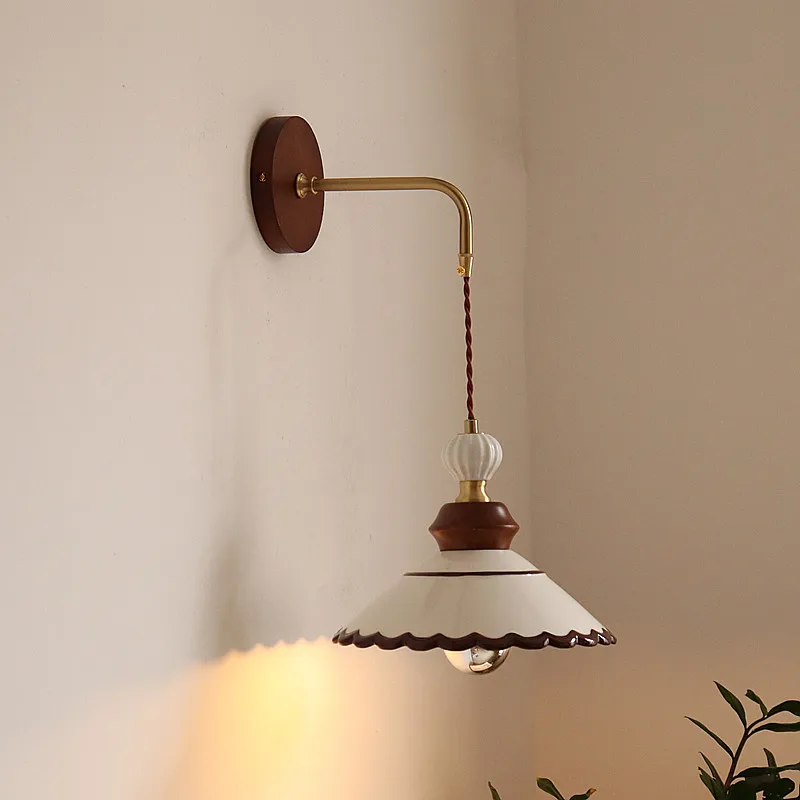 French retro medieval glazed hand-painted ceramic wall lamp Bedroom bedside living room porch balcony B & B lamps