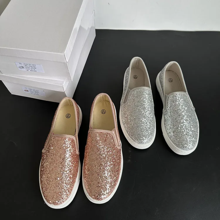 Koreaanse Schoenen Ondiepe Mond Casual Dames Sneakers Groot Formaat Vrouwen Loafers Met Bont Ronde Neus 2024 Groot Formaat Nieuwe Glitter Slip-On