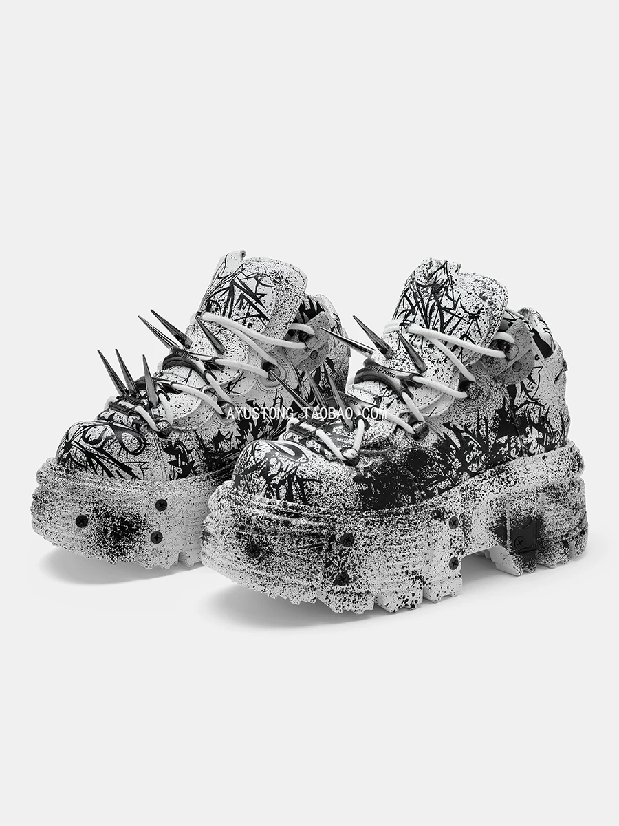 

Retro Heavy Metal Thick Soled Shoes Graffiti Punk High Rise Leather Shoes Casual Men's/women's Dad Shoes Big Toe Single Shoes