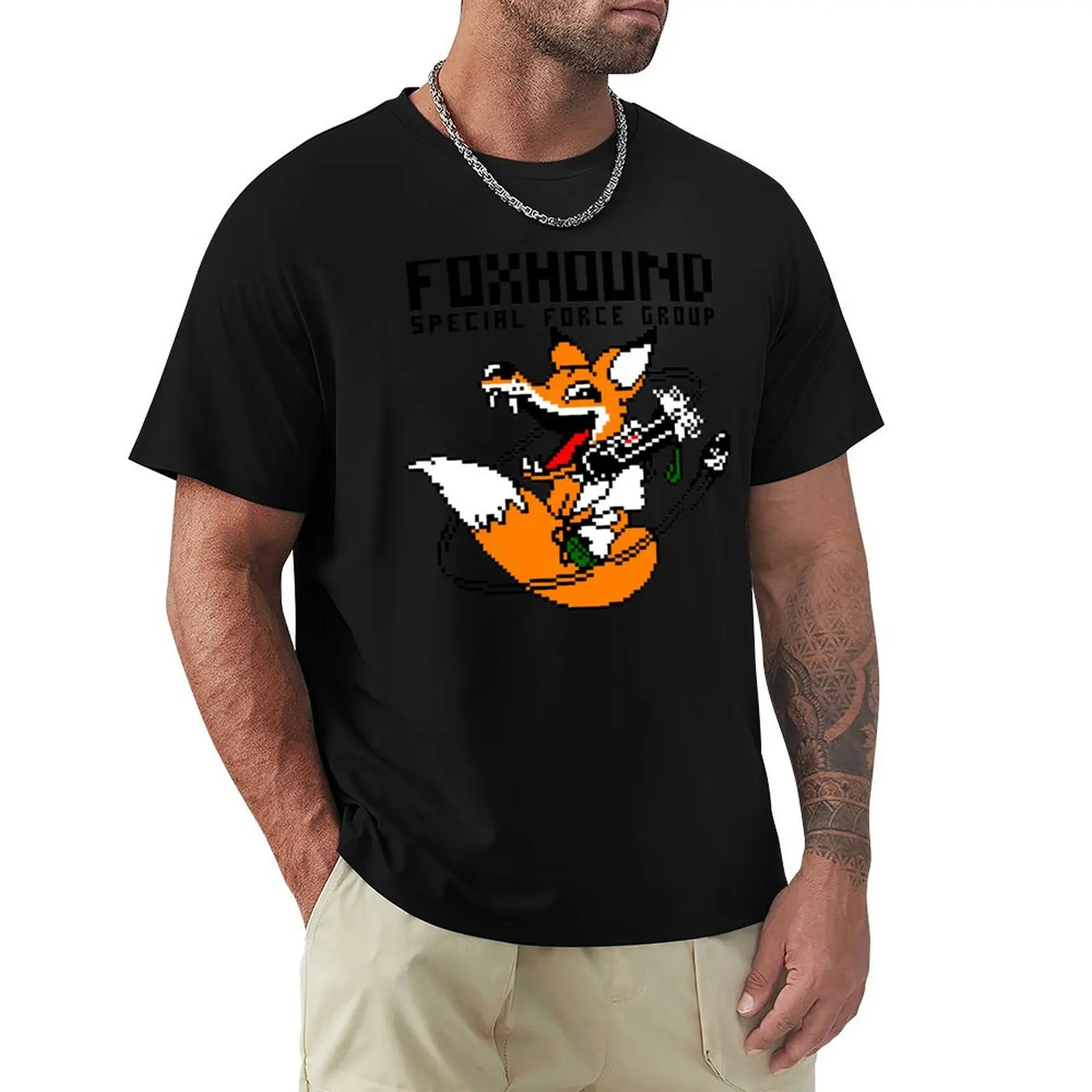 FOXHOUND PIXELART FOX BLACK T-Shirt Plus Size Gym Sports T-Shirt