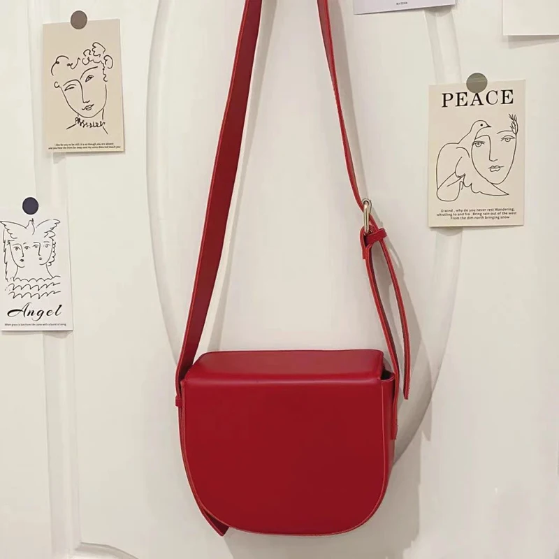 

Women Vintage Red Messenger Bags Solid Color Ladies Saddle Shoulder Bags Purses and Handbags Fashion Casual Girls Crossbody Bags