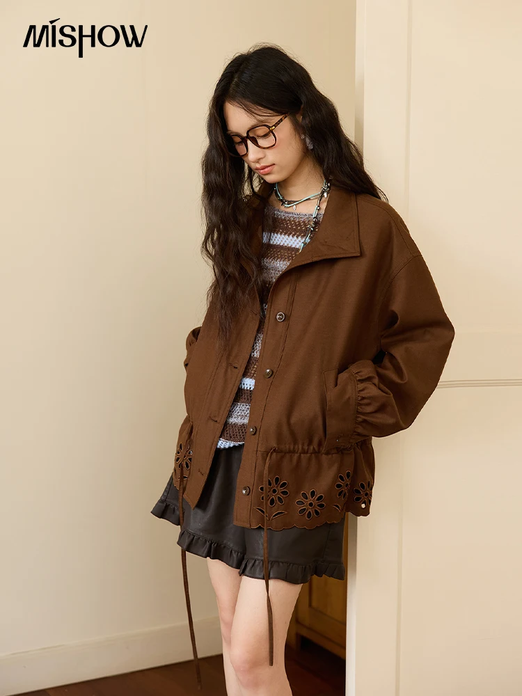 MISHOW Trench brodé creux pour femmes automne 2025 cordon taille café veste revers simple boutonnage manteau MXE48W0855