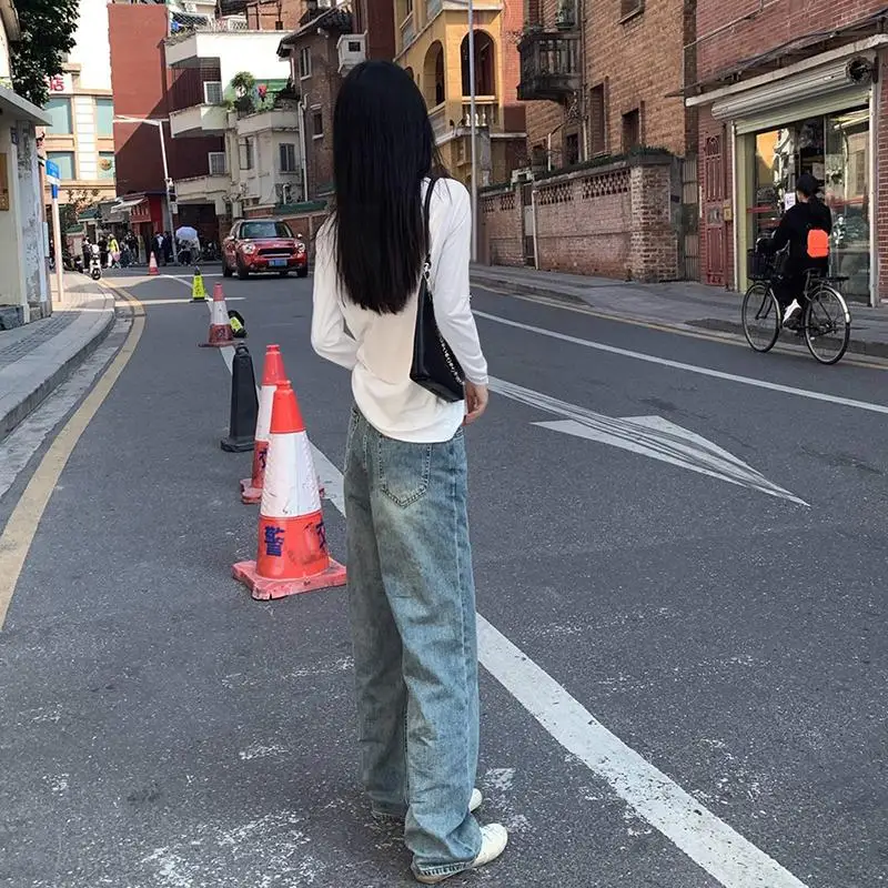 2026 nueva camiseta de invierno para mujer, camiseta blanca relajada con cuello en V de manga larga, camiseta básica ajustada, Top corto, ropa Sexy para mujer