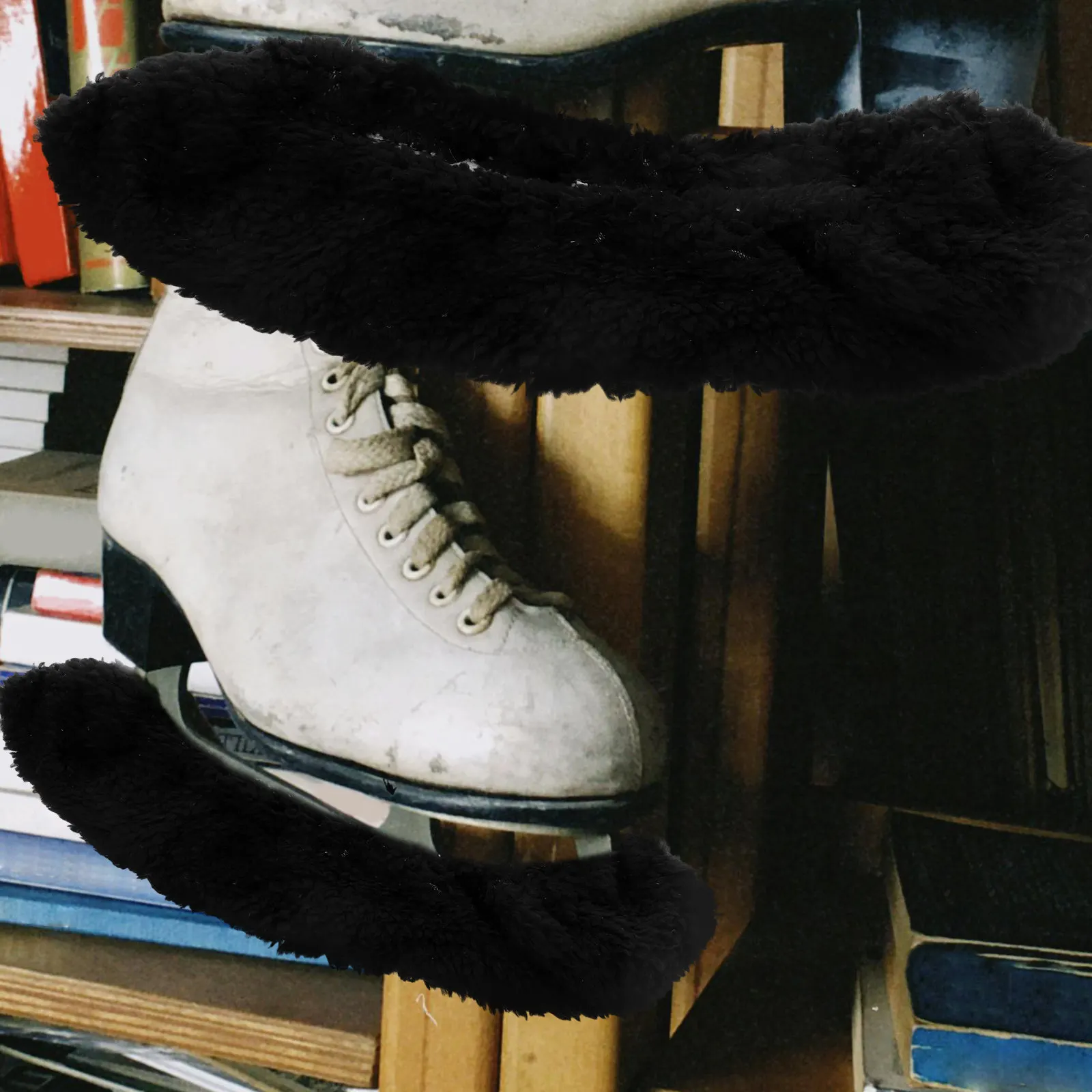 

2Pair Kids Skate Covers Elastic Black Size M Water Absorbent Soft Towel Protector Ice Hockey Figure Skates Guard Rust Protection