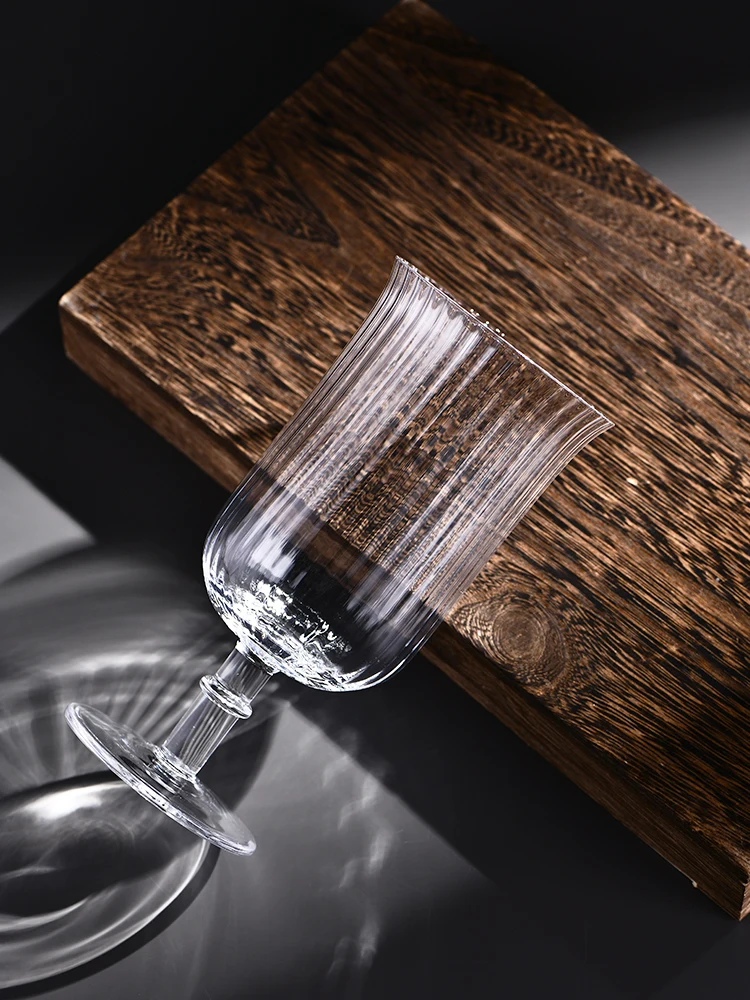 

Crystal Striped Cocktail Glasses Long Drink Goblets Cold Juice Glasses for Bar Special Occasions