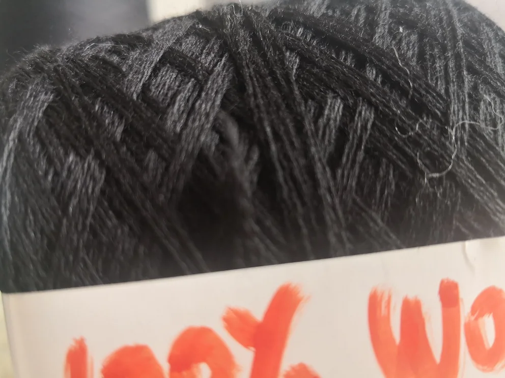 500g/Ball 100%Merino Wool Yarn for Knitting Soft Italian Lanas DIY Crochet Threads Scarf Sweater Socks Yarn Black Yarn