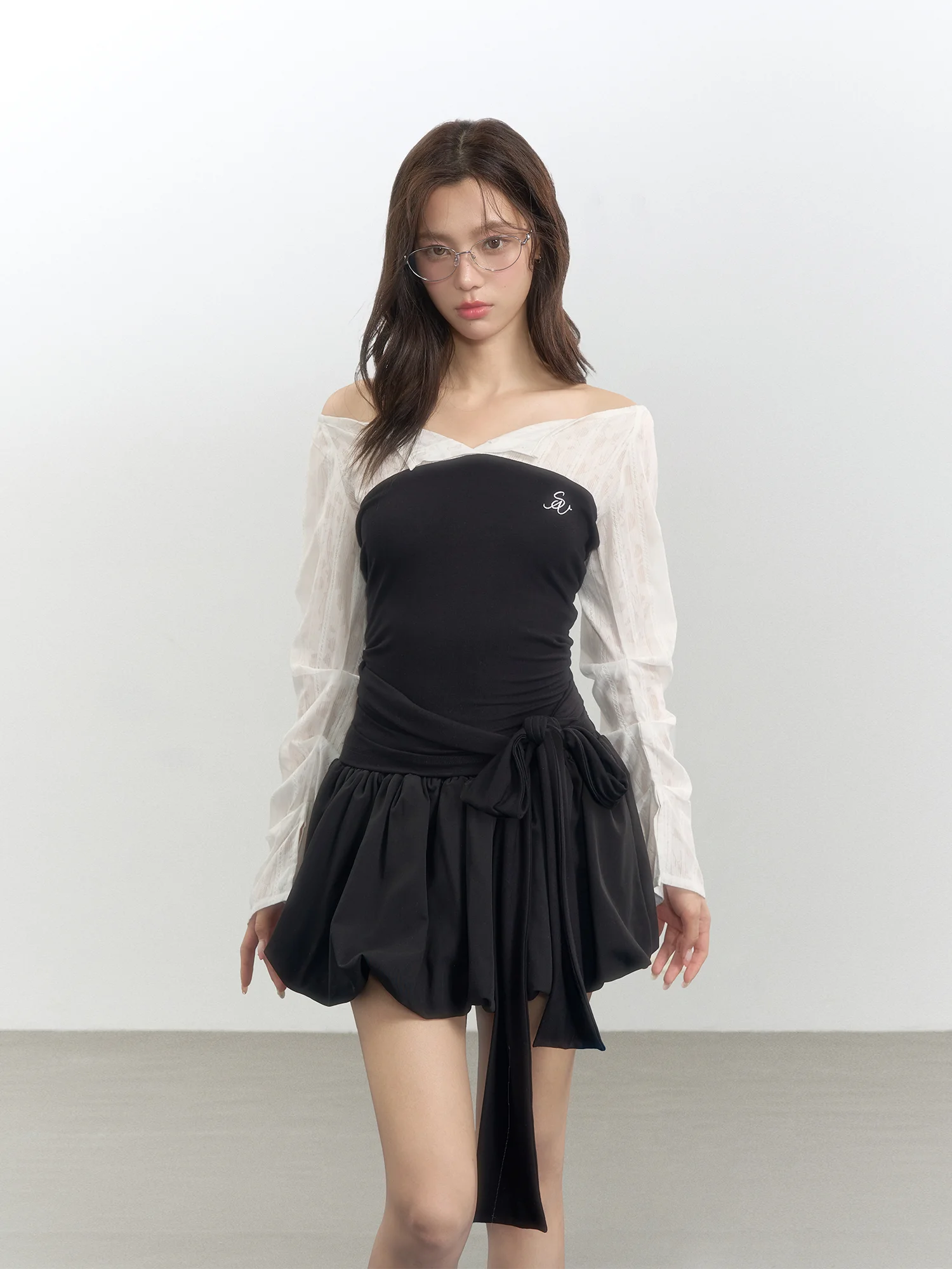 

Korean Sle One-oulder Fake Two-Piece Long Sve T-irt Women's Early Autumn New Design Unique Top Breathable Skin-Friendly