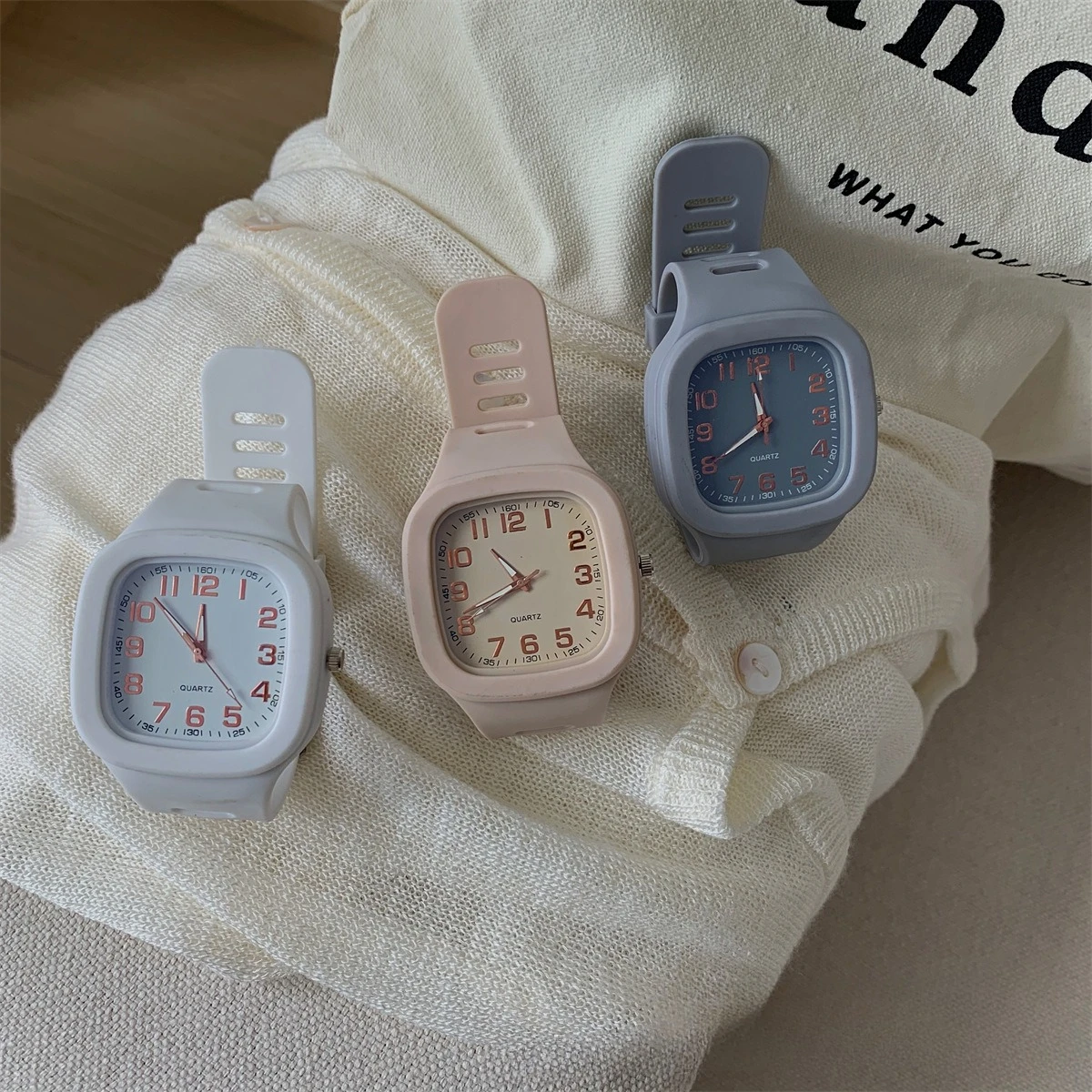 Модные женские часы с квадратным циферблатом, женские роскошные женские кварцевые наручные часы, силиконовые женские часы