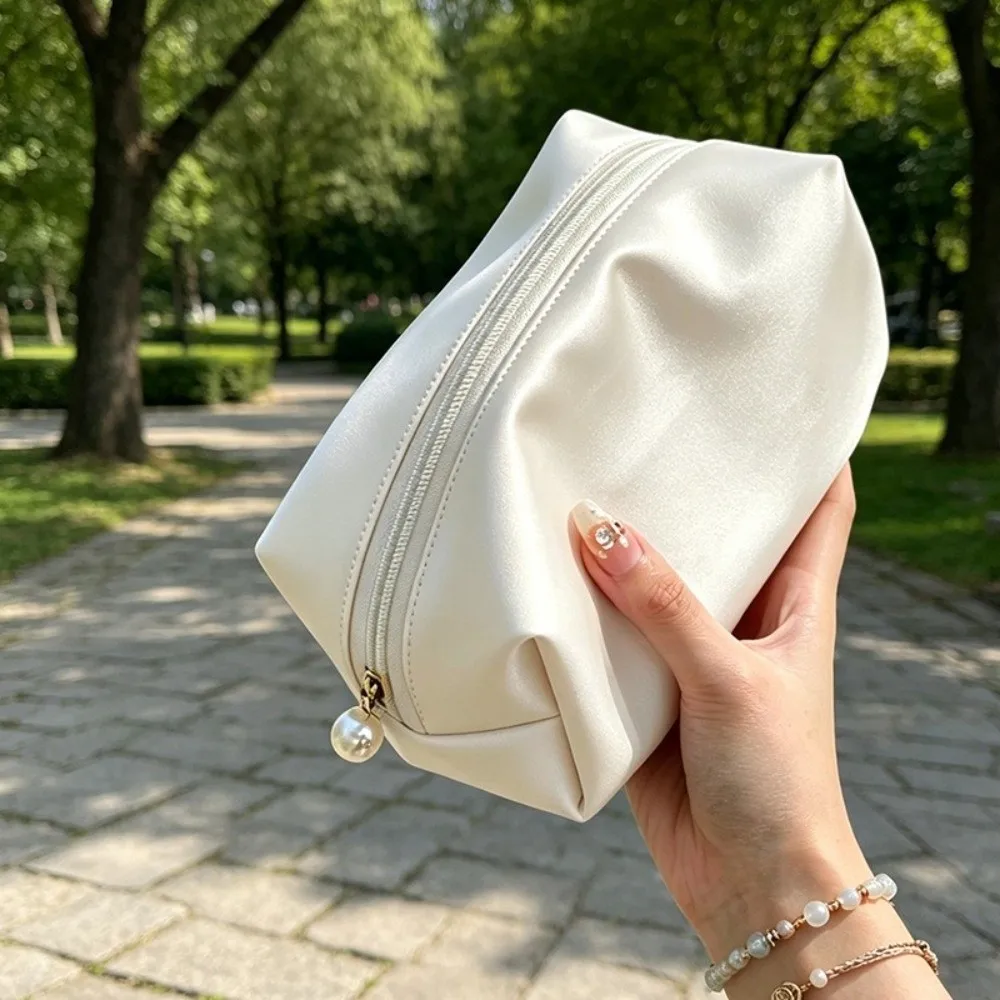 Portable Makeup Bag Solid Color Simulated Silk Fabric Cosmetic Storage Bag Thickened Pearl Zipper Pull Design