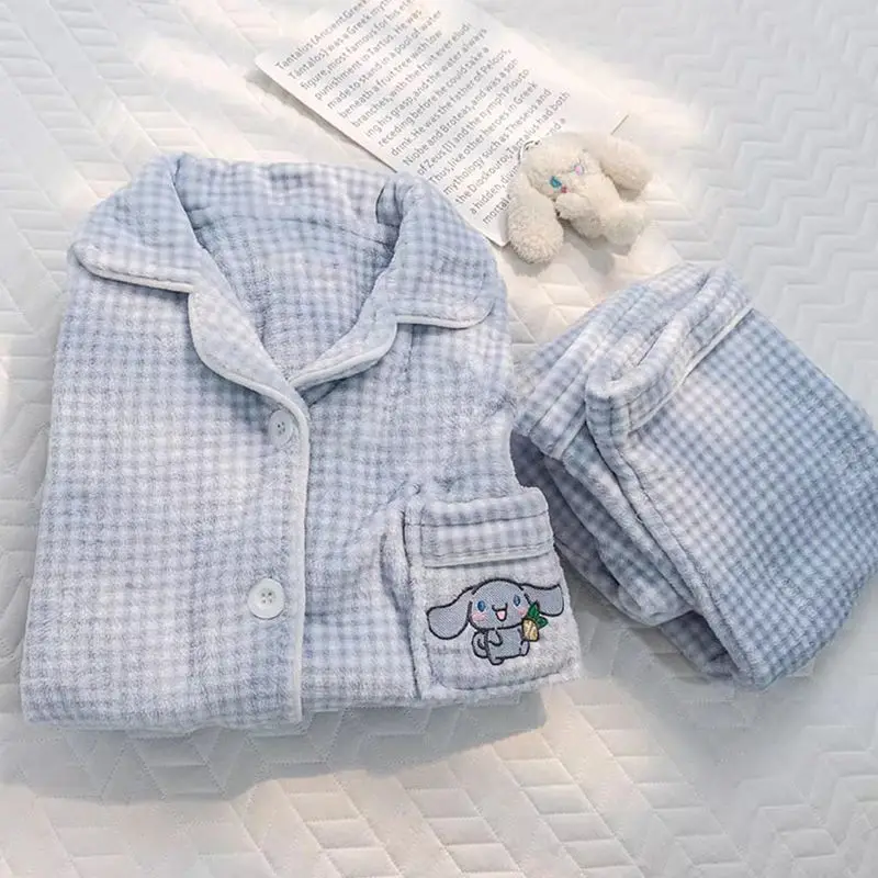 Neues Kitty-Katze-Plüsch-Flanell-Pyjama-Set im japanischen Stil für Studenten, süßes Kitty-warmes Loungewear-Set, Urlaubsgeschenke