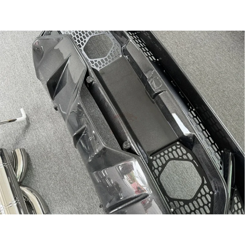 

For Lamborghini Huracan LP580 LP610 Carbon Fiber Tecnica Style Rear Bumper Exhaust Pipe Bodykit