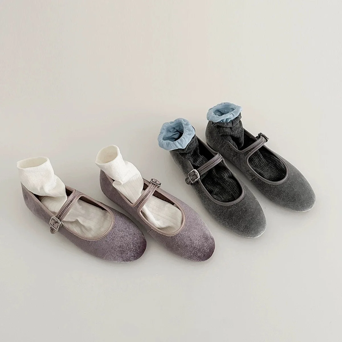 

Elegant Women's Flats Shoes Leather Velvet French Light Mouth Round Head One-word Buckle with Mary Jane Single Shoe Ballet Flats
