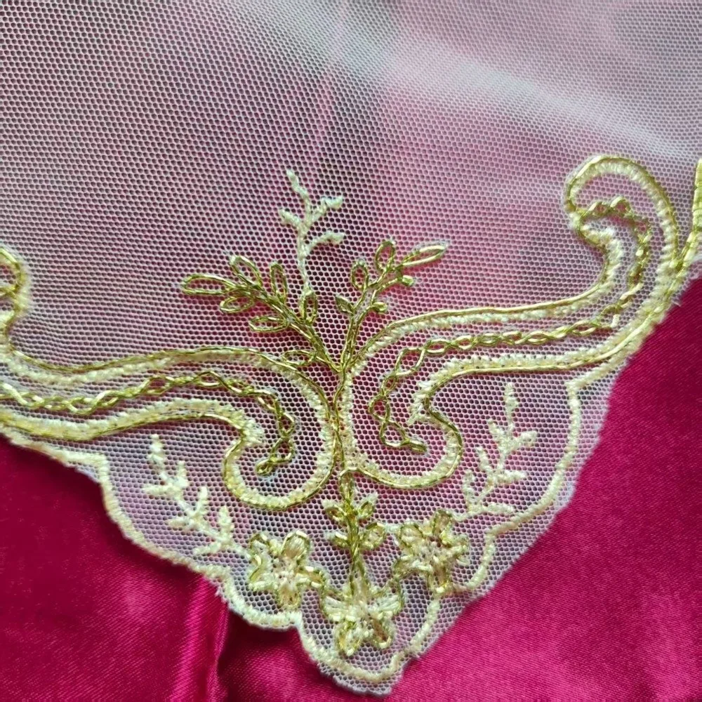 28cm Embroidery Placemats Square Shape Flower Embroidery Floral Doily Mats Mesh Fabric European Style Embroidered Handkerchief