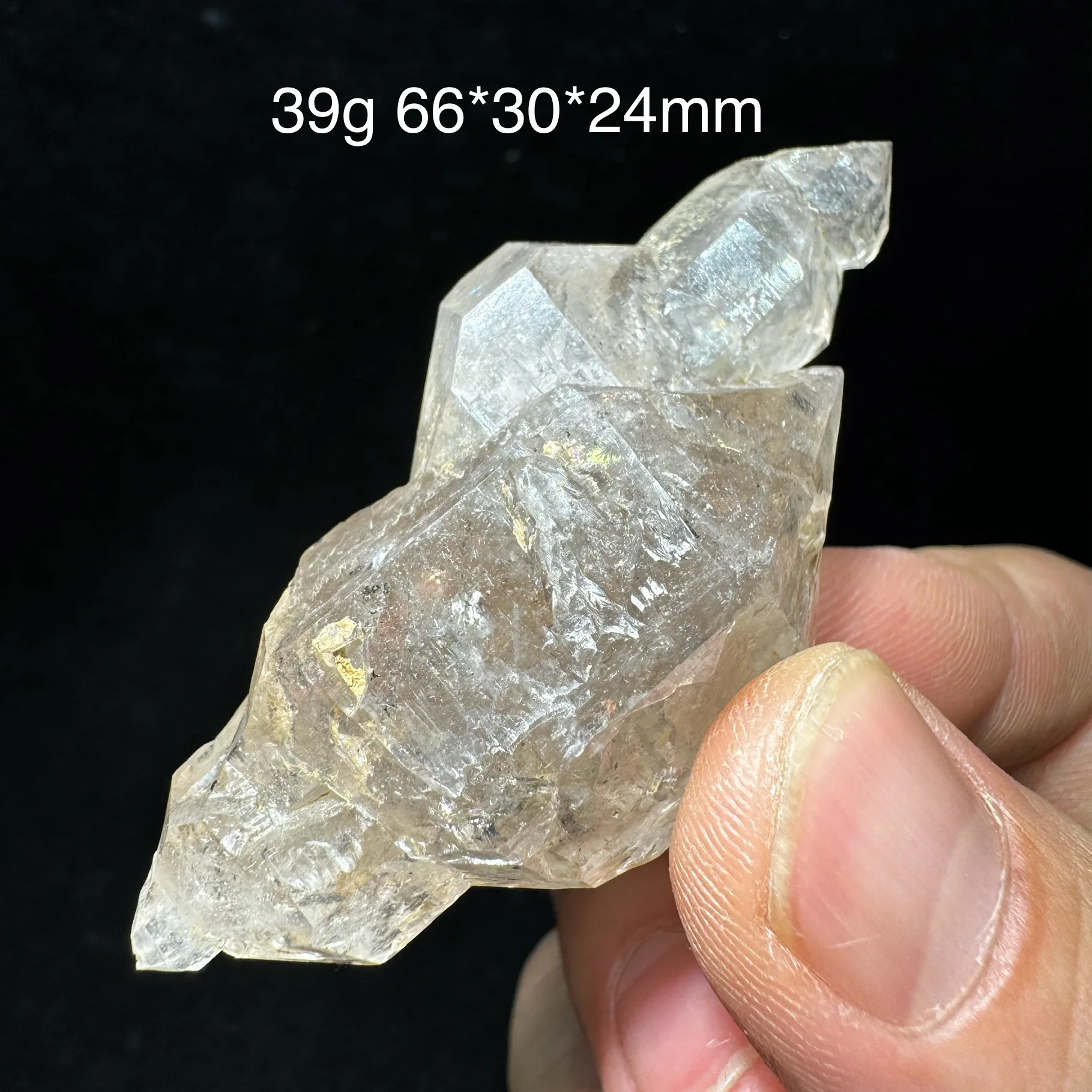 39g Natural Castle Point Fluorescent Effect Skeletal Crystal Mineral Specimen Clear Quartz Healing Stone Home Decor