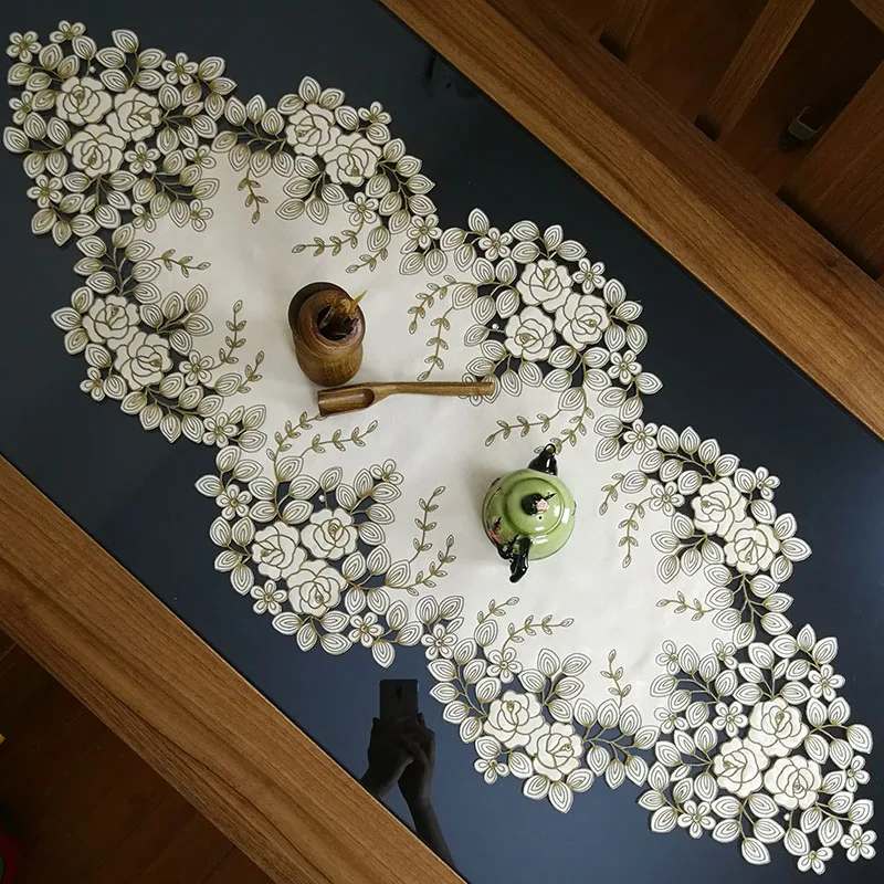 

European-style embroidered tablecloths, tea table towels, flower hollow table mats, dining table flag for solid wood table