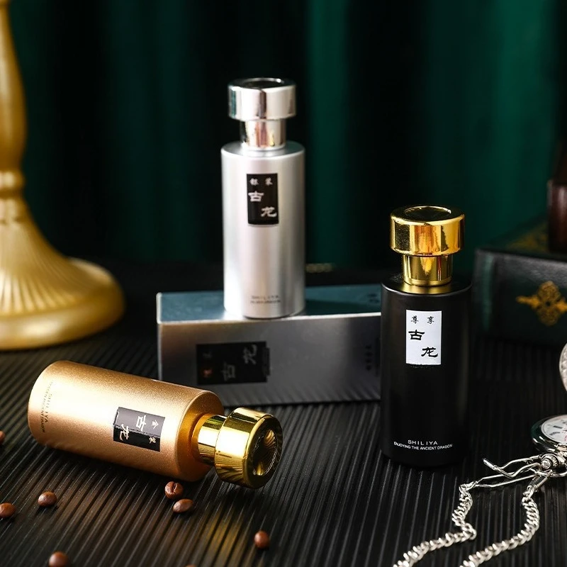 

Elegant Men's Cologne Spray - Woody and citrus scents, 6 hours + for long-lasting and perfect daily use.