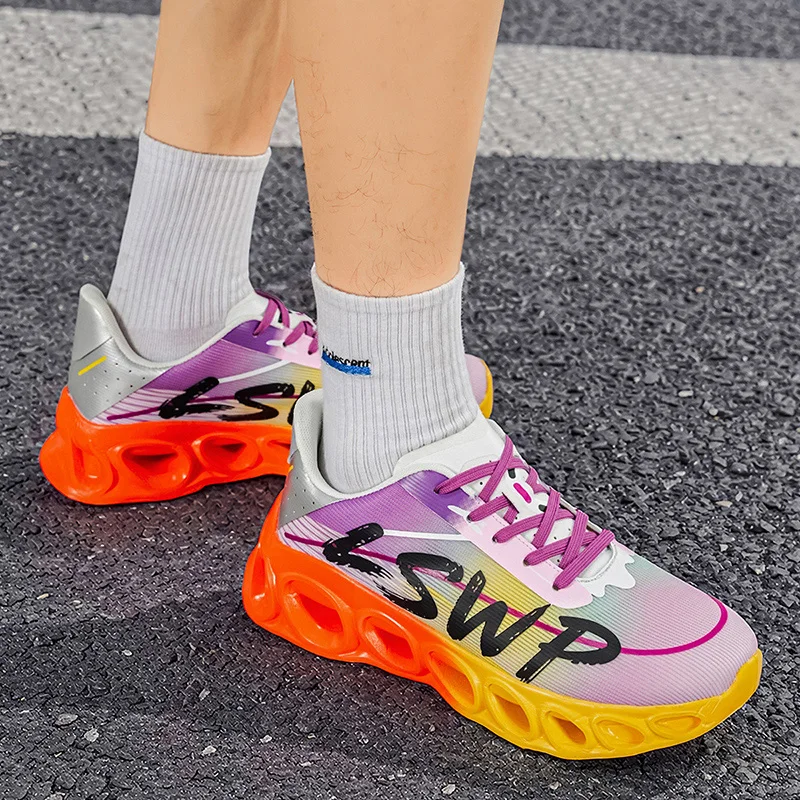 Herren-Laufschuhe, Tennisschuhe, koreanischer Stil, trendige Herren-Sportschuhe mit dicker Sohle und hohlem Design, atmungsaktives Mesh-Material, abriebfest, stoßdämpfend, für den täglichen Gebrauch, lässige Laufschuhe für Herren. – Detail 26