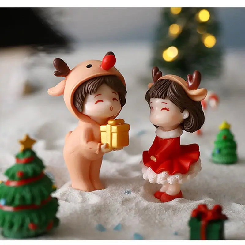 2Pcs Mini Christmas Couple Figurine Doll Garden Decor Ornament Kid Toy Miniature Landscape Ornaments People Statue Resin Craft