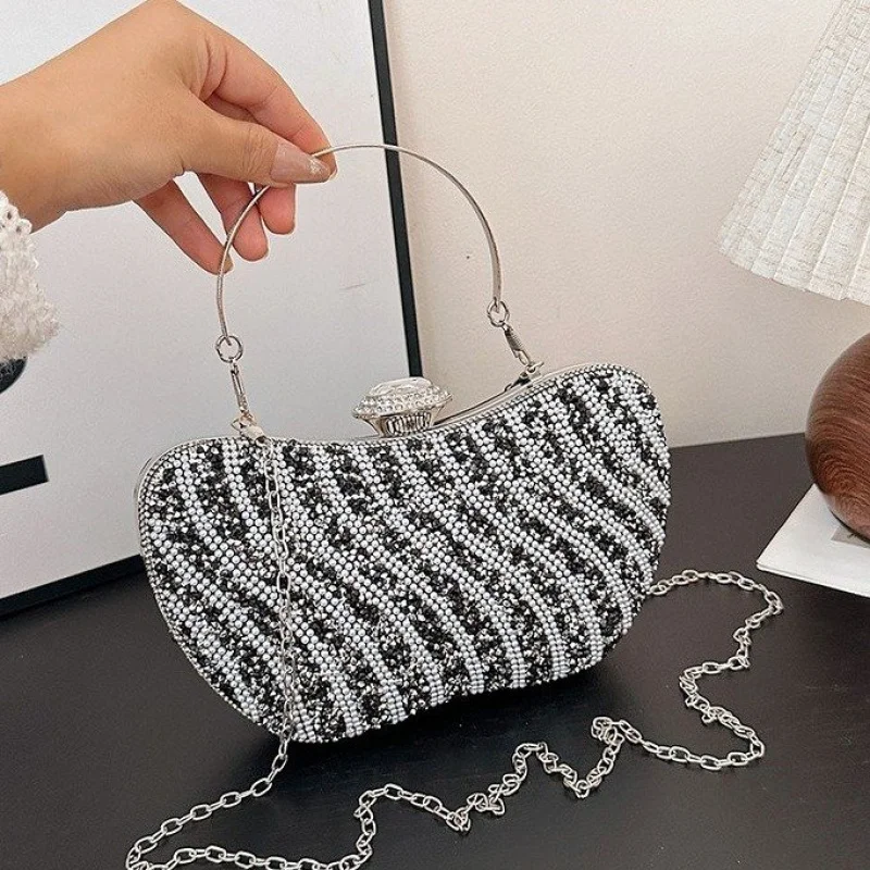 

Высококачественная женская большая сумка из легкой кожи с модным дизайном и известным аккуратным эффектом ​