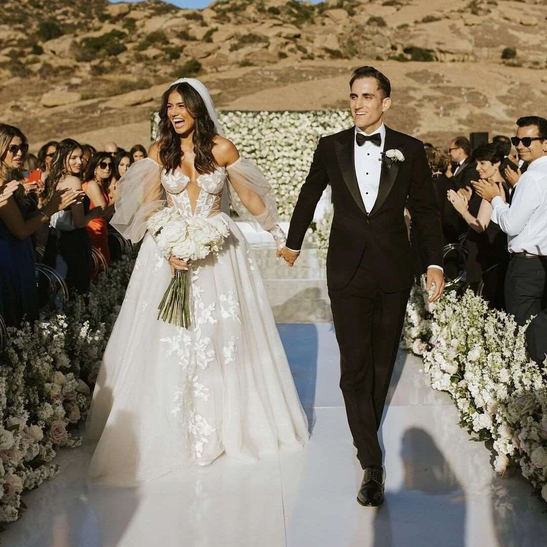 

Vintage Bohemia Wedding Dresses Sweetheart 3D Flower Appliques Lace A-Line Bridal Gowns Beach Puff Sleeves Boho Wedding Dress