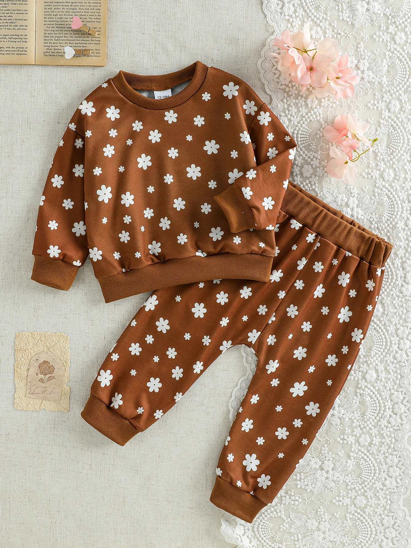 Toddler 2‑piece outfit for 1‑3Y, all‑over floral long‑sleeve top & jogger pants, casual autumn wear