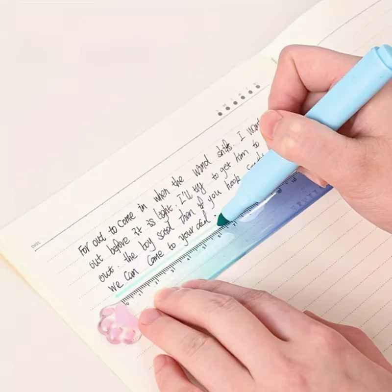 Cat Claw Ruler 15cm, Gradient-colored Plastic Ruler with Cartoon Creative Illustrations for Bookmarks, Drawing Measuring Device