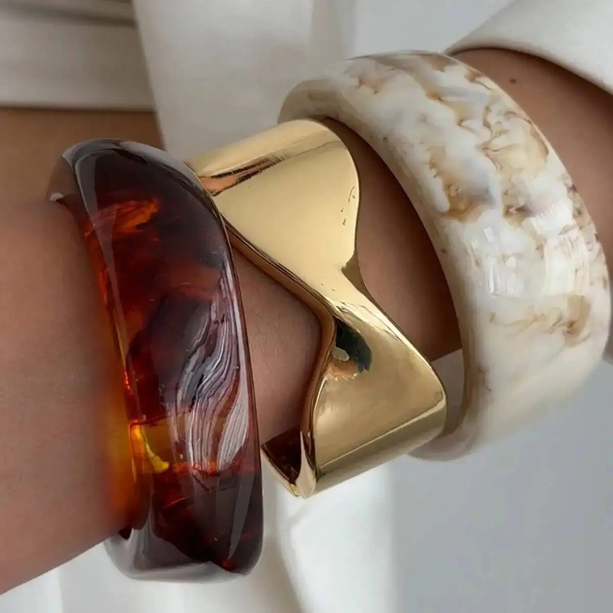 SHIXIN 3 Styles Boho Irregular Resin Chunky Bangle Bracelet for Women Vintage Stackable Acrylic Wide Bracelet Party Jewelry Gift