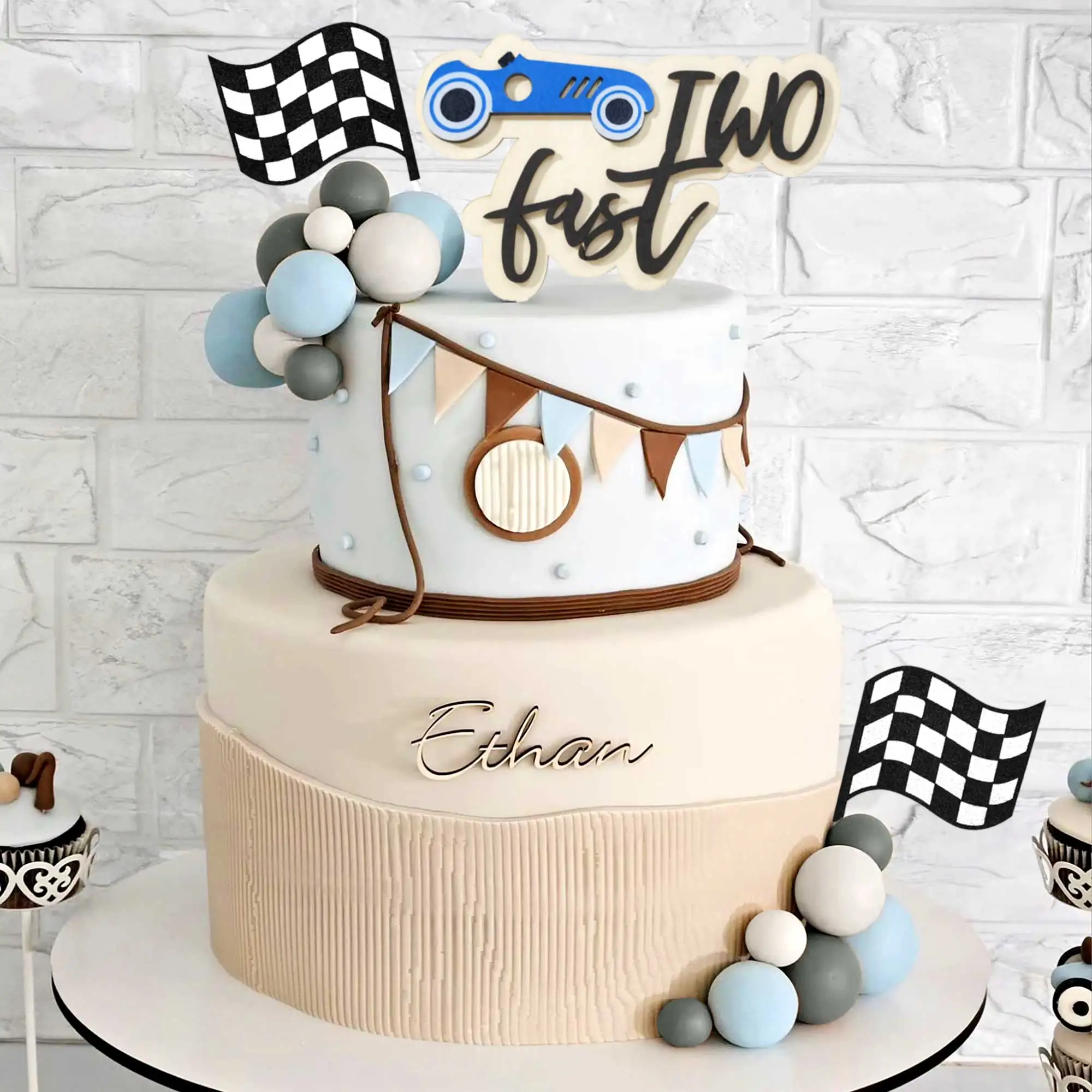 LaVenty Two Fast Cake Topper Rennwagen Geburtstagsdekorationen Partyzubehör für Rennwagen, karierte Flagge, Geburtstagsparty-Zubehör – Detail 6