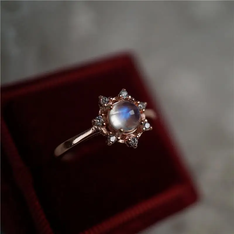 

New natural moonstone Snowflake S925 silver ring female sparkling crystal temperament personality adjustable birthday gift